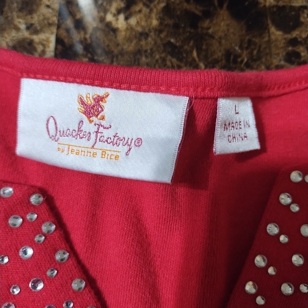 Red Quacker Factory top - Picture 4 of 6